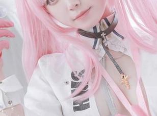 这是一组Asagiriai的女孩写真，翻看时感觉像在看一部迷失的剧情片！