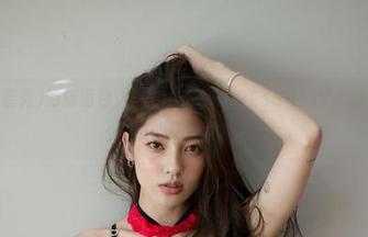 G.su(全智秀)的新图包：LEEHEEEXPRESS-LELV，没有适合吃瓜的场合吗？