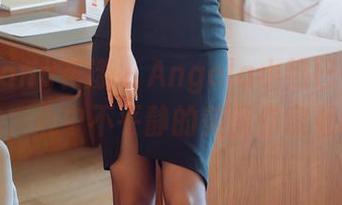 HuaYang花漾 - Angela小热巴修女混搭风，心中不平静的美图你敢看吗？
