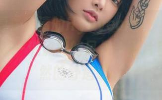 突然觉得，高清的Hyoyeon(김효연)搭配JK好像是一道流淌的风景，图片里有种自然的舒适感。