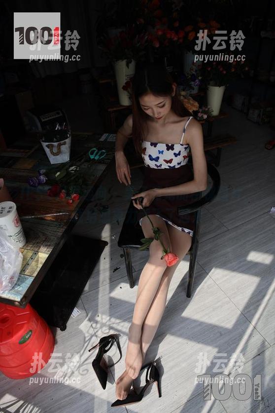 IESS异思趣向 - 美子和她的楼梯图片，下载后想象力就飞了起来。
