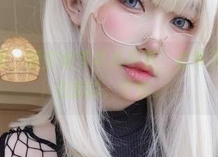 私拍的K酱，镂空细节真心不错，看多了就能看到点别的，哈哈。