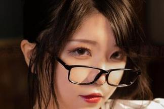 Leah梓未写真：教室禁忌，用画面撩拨你的小心思