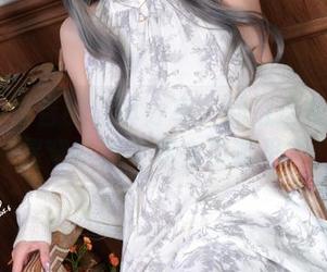 Machi马吉的写真分享：到底这条崩坏的星穹铁道带你去了哪里？