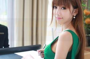 MyGirl美媛馆 - 唐琪儿复出第二套图集，各种姿态都要上，分享一下我的疑问