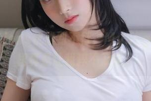 Collections优雅到不行，Myung Ah的红裙真是让我猝不及防。