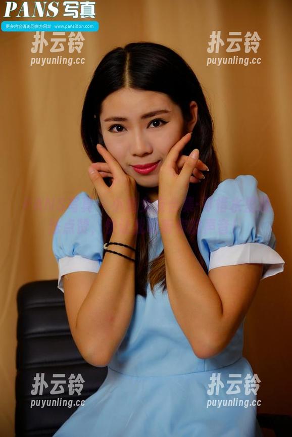 PANS写真 - 小鱼女友合集-可惜水里没法点赞，快让我听听你的声音！