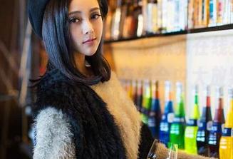 QingDouKe青豆客 - 战姝羽在线：女王合集，保证让你在社交场合中大放异彩——至少坐着不动！