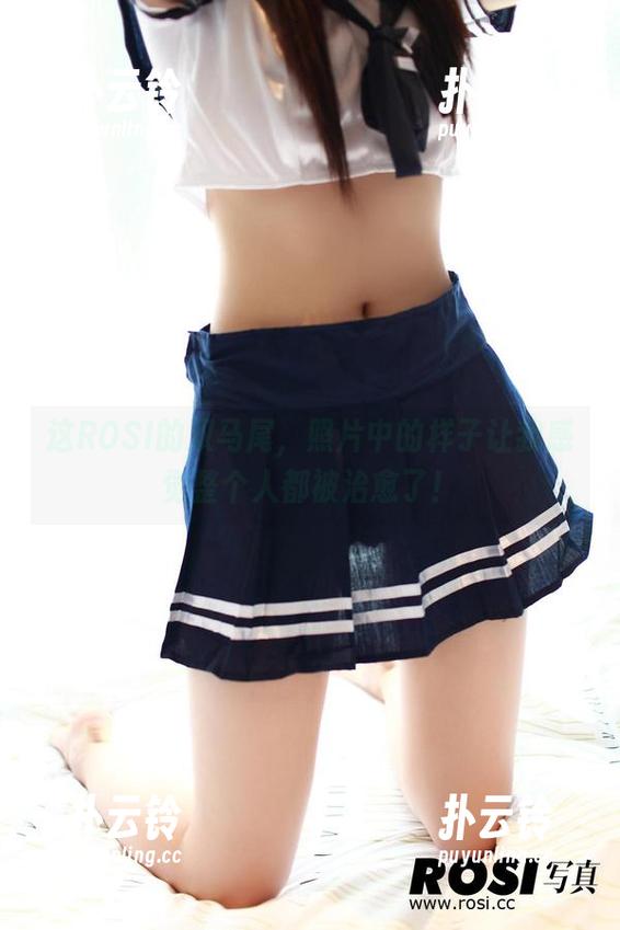 ROSI 这ROSI的双马尾,照片中的样子让我感觉整个人都被治愈了!