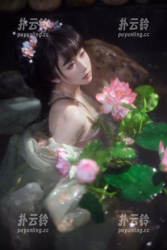 不小心在Shika小鹿鹿的福利图包里迷失，少女们的青春那么美好！