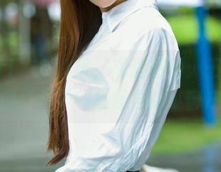 TuiGirl - 女仆风，高清图册：王依萌，好像打开了一扇怪异的小窗户。