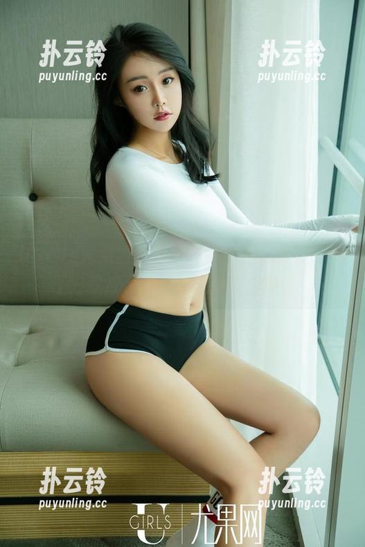UGirls尤果网 - 李思宁黑白作品在线，搞不好就成了‘白’人版的阴暗面！