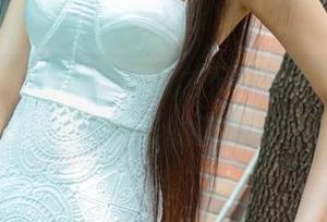 UGirls尤果网 - 高清之下，在毛衣里游荡——郭婉祈的迷雾写真