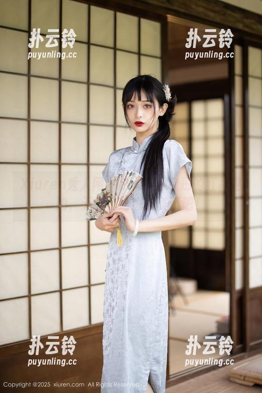Xiuren秀人网 - Elise谭晓彤的红裙私拍，天哪，这也太美了吧！