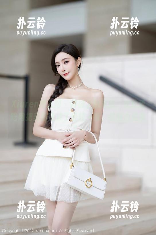Xiuren秀人网 - 网袜上的光影，软软爱吃肉把美图变成了轻轻一撩，我的心就悬了～