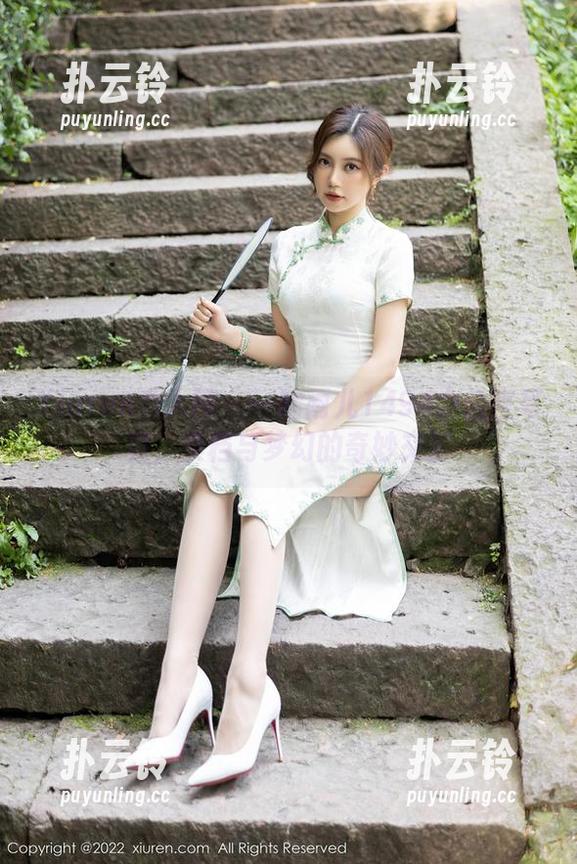 Xiuren秀人网-雨儿1494 Xiuren秀人网 - 一睹雨儿1494办公室写真,文档与梦幻的奇妙交汇