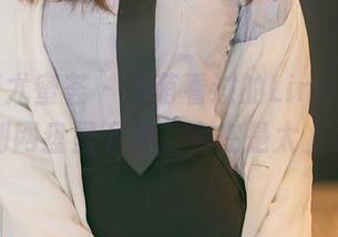 YouMi尤蜜荟 - 泥萌看过的Lingyu制服，快到网盘里下载，实在是太上头了！