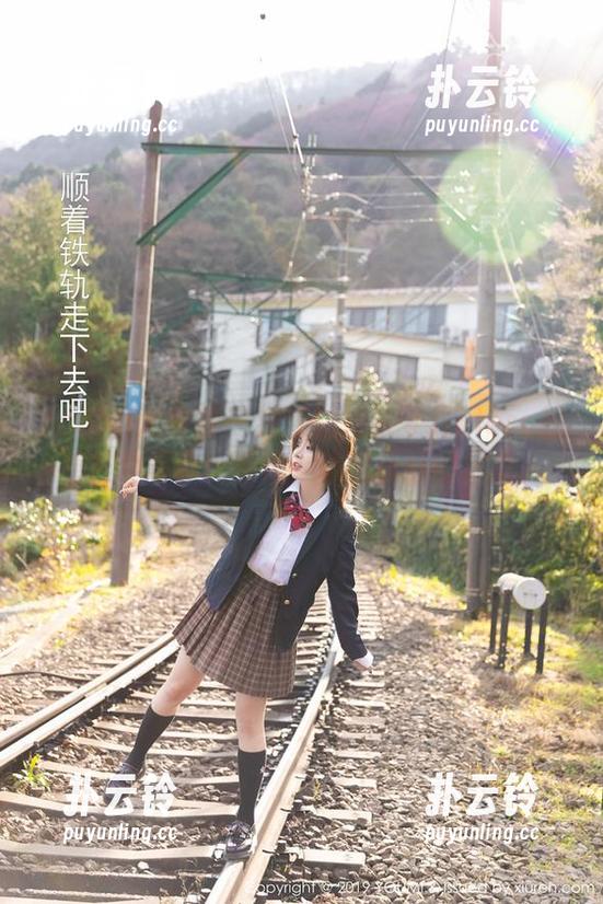 YouMi尤蜜荟 - 浙江姑娘朱可儿Flora的普吉岛写真：海浪，你追我赶的状态。