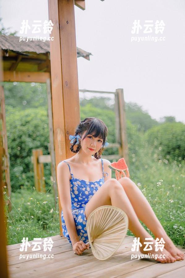 2023年，miko酱ww玩cos的时候，那写真里的每个细节都在撩拨着眼球。