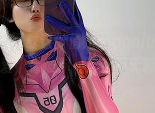 微密圈 - 下载这份俏妞qiaoniu66高清可爱，保准你一天都不无聊！