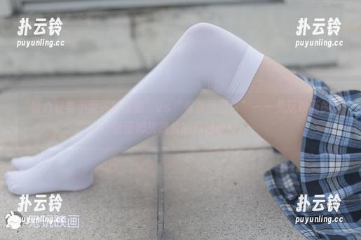 兔玩映画 “操心着要不要买新衣服”vs“看美图图包”——兔玩映画的圣诞蕾姆挑战我的购物欲望。