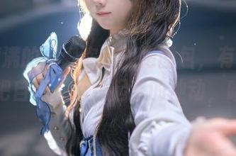 福利满满的名濑弥七旗袍图包，有种想把衣服把自己一起包起来的冲动，哈哈。
