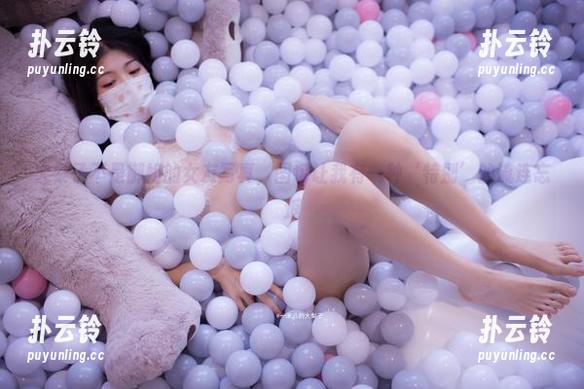 大梨子不是御姐的女友写真，图包让我有一种‘特别’的流连忘返