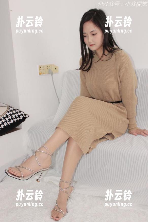 小众视觉 - 杂七杂八的高清写真——米拉与修女文化的另类碰撞。