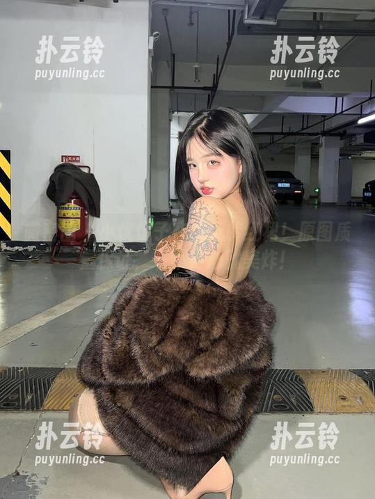 微密圈 - 小优优子在线玩转红裙！原图质量保证，一不小心就美炸！