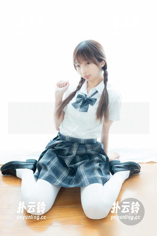 “少女秩序”线上特供，白丝游戏少女等你来解锁，她会不会让你小心脏加速？