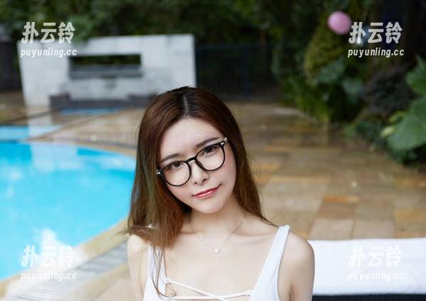 尤物馆 - FoxYini孟狐狸美足，免费到让人怀疑人生的图包。