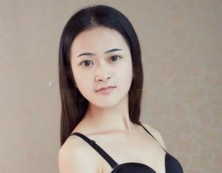尤物馆 - 步入baby贝贝的《少女》套图，自然又轻松，下载时稍微想了想也没啥用啊。