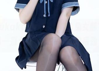 屿鱼yukako的私拍“毒蛇兔女郎”原图，就像一剂烈酒，细品才发现后劲十足。