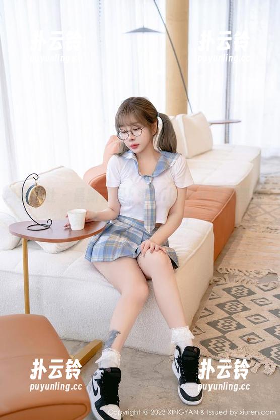 星颜社 - 最新套图！Emily尹菲把裤里丝穿出了新花样，绝了～