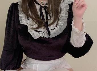 是依酱吖，来撩这双棉袜美图，看了让人想抱一抱～