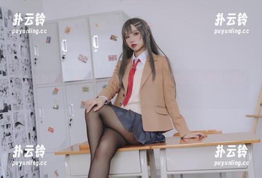 不知道为什么，果咩酱w穿麻衣校服的图片原图让我想起了懵懂年代！
