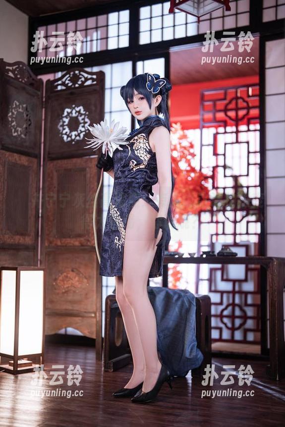 桜井宁宁灰丝高清照：有人说这让拍摄变得太容易，你说呢？