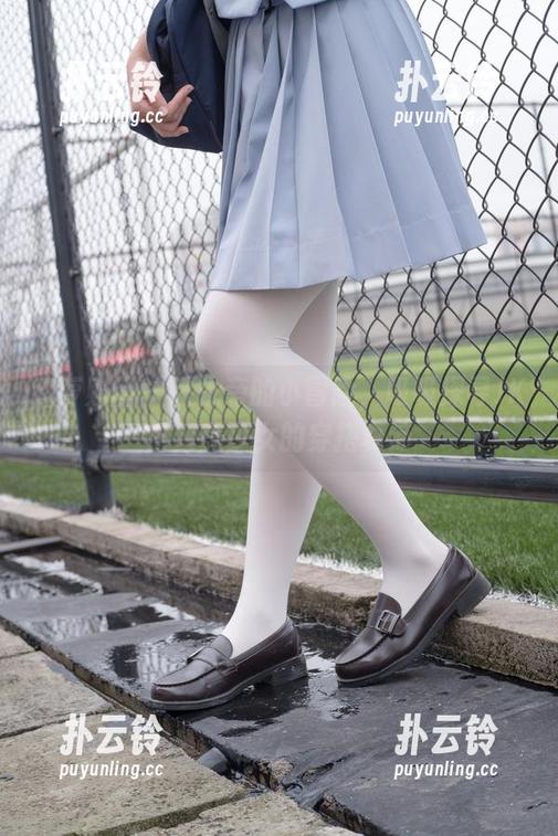 森萝财团 - 铁轨旁的小冒险，吸吸探寻JK白丝美少女的穿搭真谛