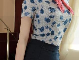 模范学院 - 小果冻儿展现出的“女孩”形象，完全无圣光，但却意外地吸引眼球。