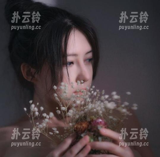 樱晚gigi的星期天照出来的直男神态，难道我看傻了