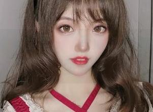 洛可ss在浴室里，“高清”是她的另一张面具