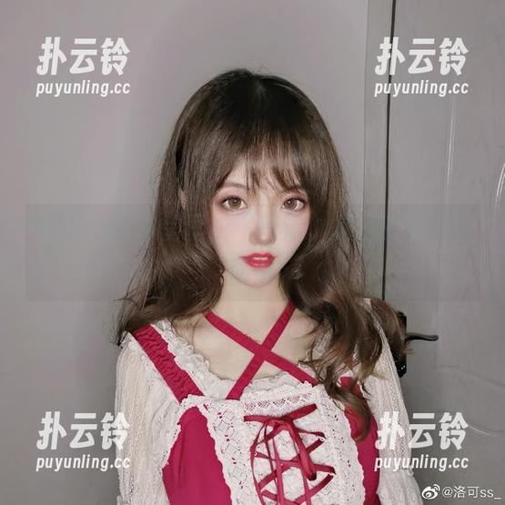 洛可ss 洛可ss在浴室里,“高清”是她的另一张面具