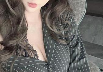清水由乃大变身：厨娘cos的美食界冒险之旅！