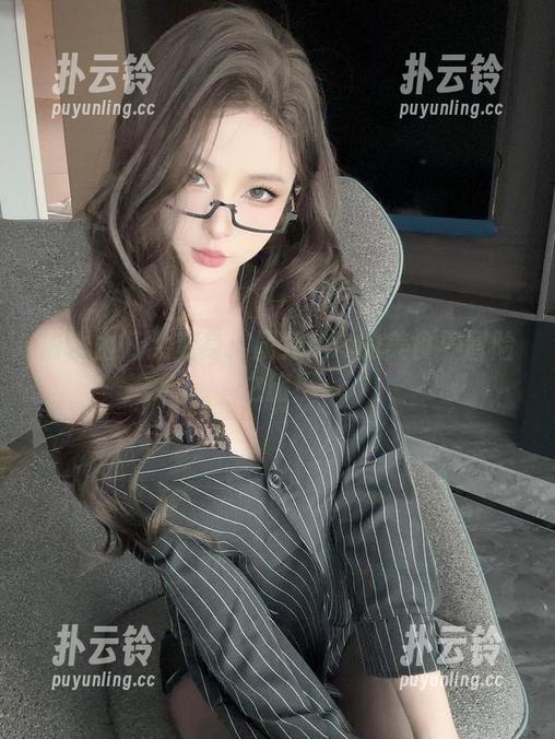 清水由乃大变身：厨娘cos的美食界冒险之旅！