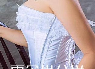 爱尤物 - 李丽莎泳池图集，这才是真正的“水上运动”精选啊！