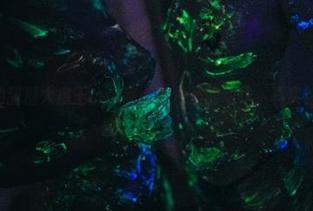 健身房里的甜糖大魔王cos魂，图片里的动作，真实性不太到位…