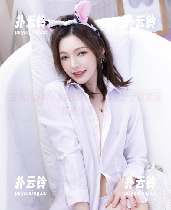 白露Bululu为我而cos，家庭护士照就这样被偷看了？