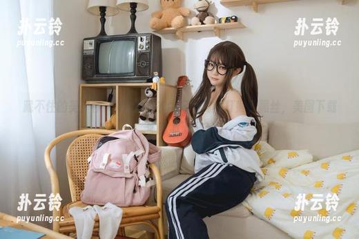 藏不住的美！神沢永莉的毛衣牛仔裙竟然打败了黑丝，美图下载你的心了吗？