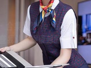 秀人网 - 合集里的HeyuZhang：夏日，那些我认真捉蜜蜂的严肃时刻…