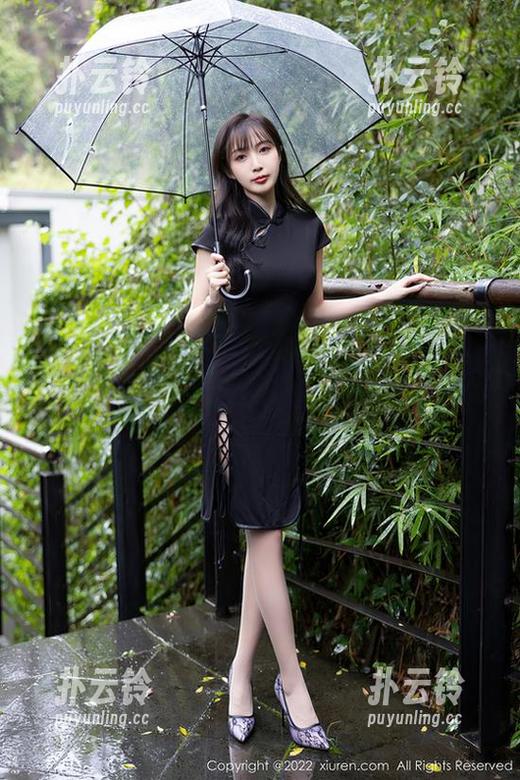秀人网 - 图片里的冷月yuer美脚，可能是你下个出门的最佳伴侣，速速下载！